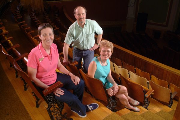 A photo of composers Gwyneth Walker, Erik Nielsen (rear), and Kathy Wonson Eddy